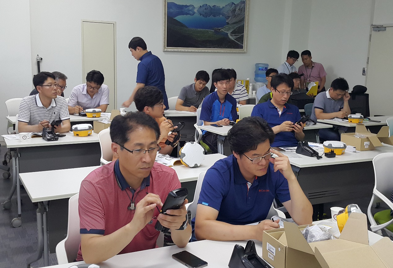 2016080304471306 - Story with Hi-Target - KOSECO Participating in Korean Government Bidding Competition of Land Surveying