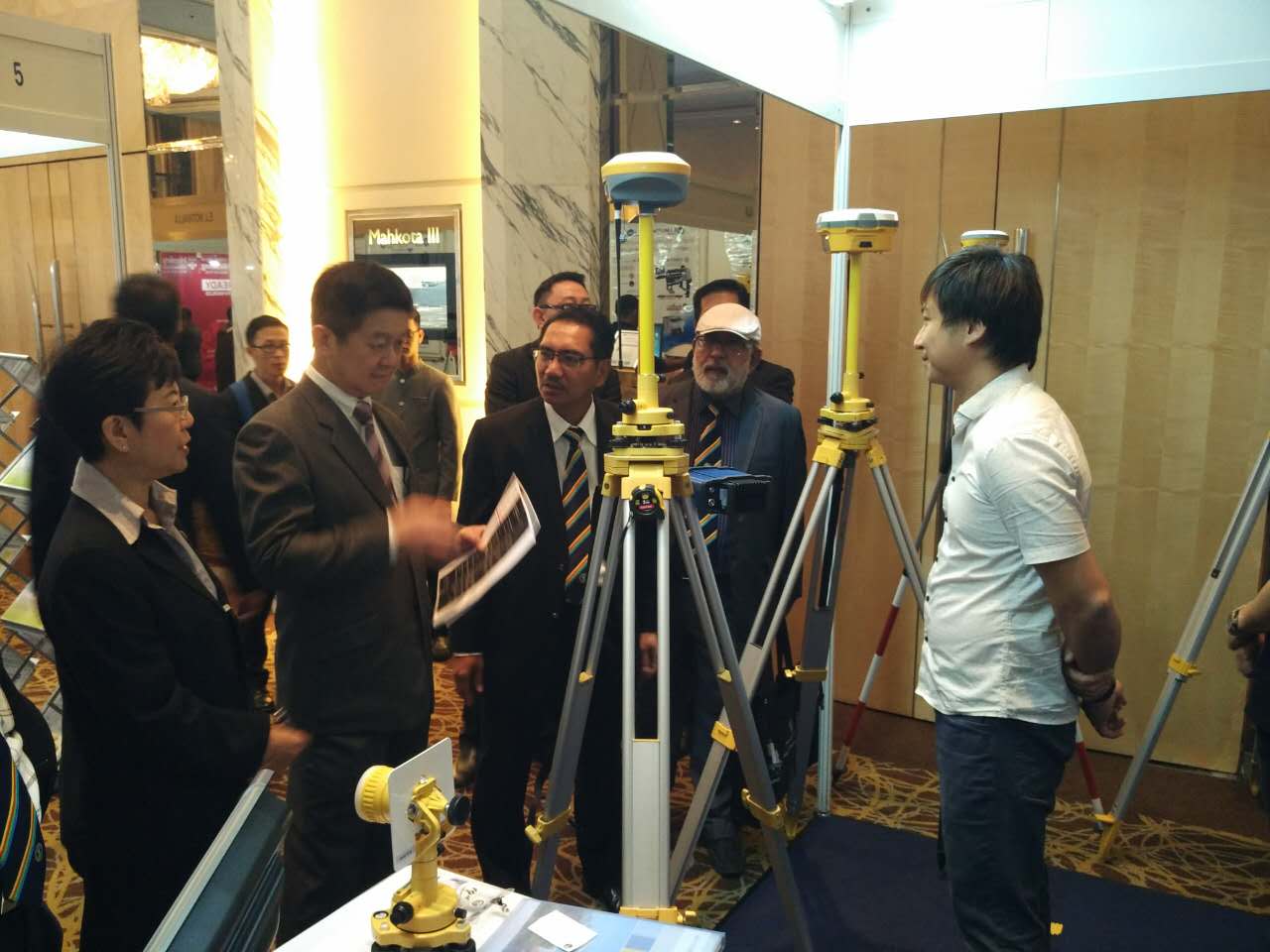 20170713105621046 - Hi-Target partners with E J GEO SOLUTION in International Surveyors Conference