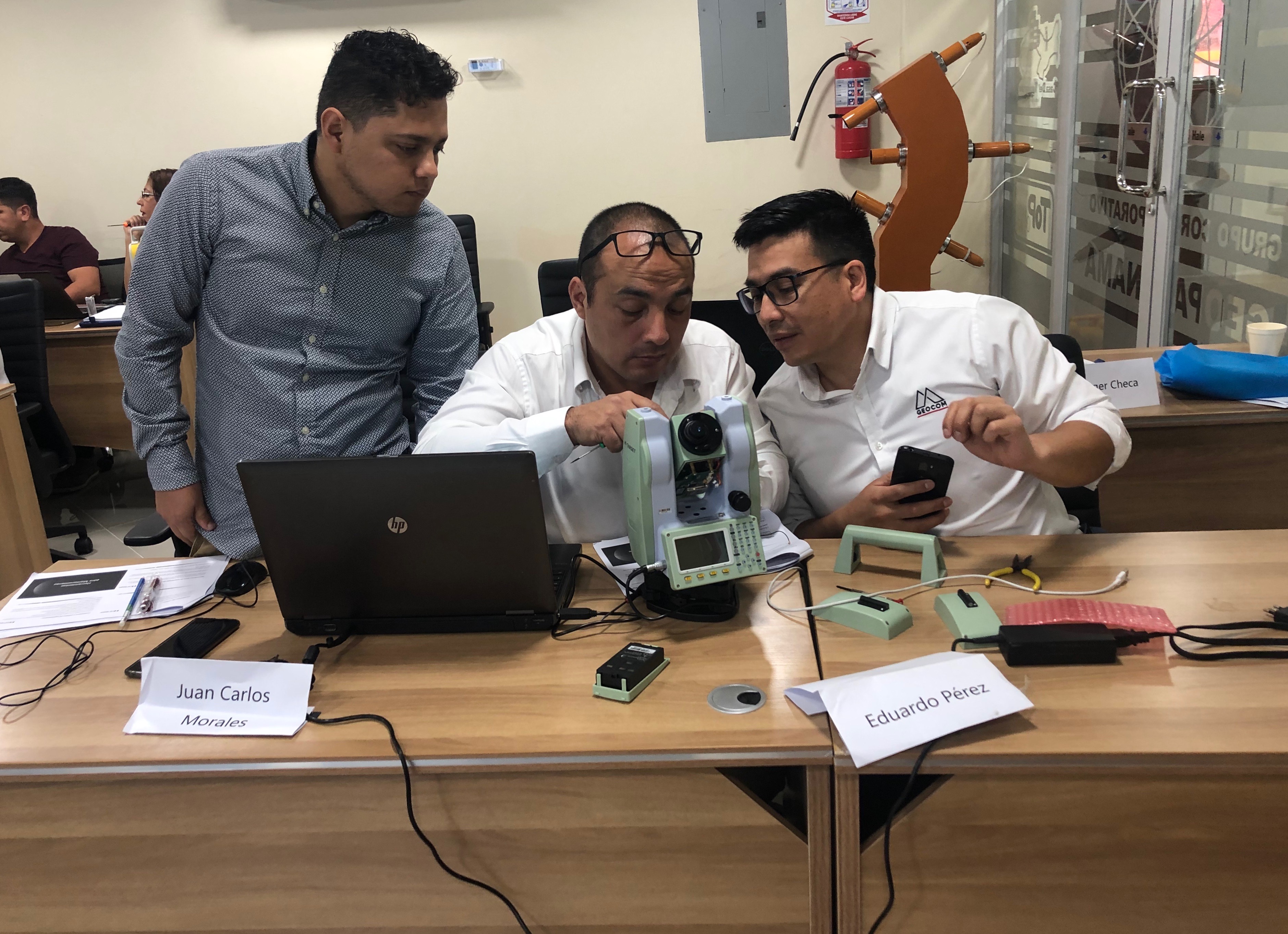 20191104041846663 - Hi-Target Maintenance Training Successfully Held in Panama